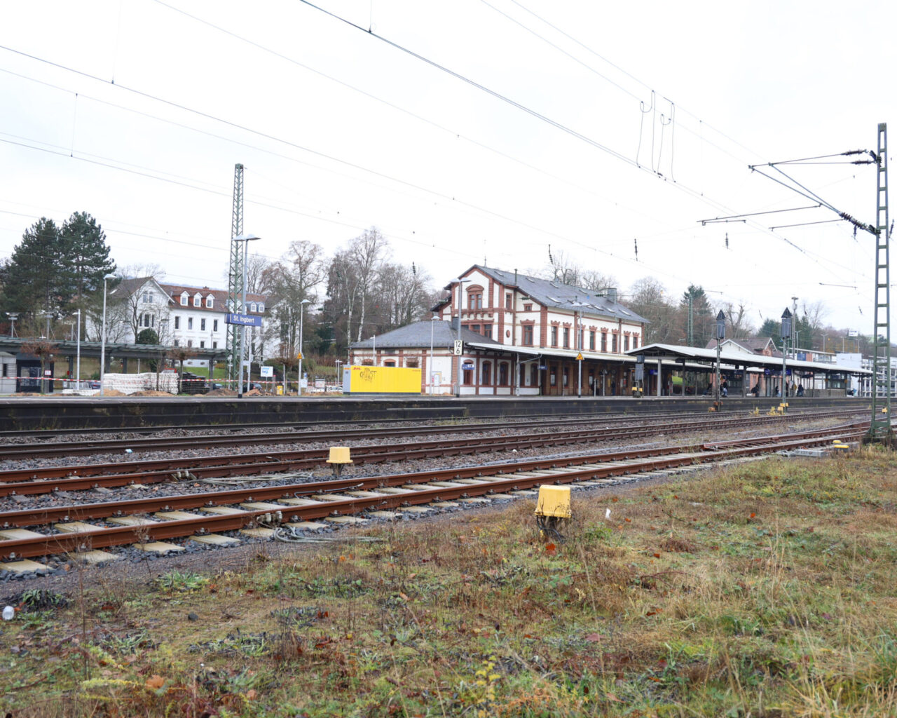 Start Bau von Lärmschutzwänden an Bahnlinie in St. Ingbert